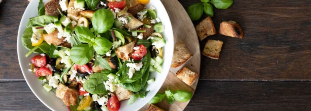 Brotsalat mit Feta bei Schmitz & Nittenwilm